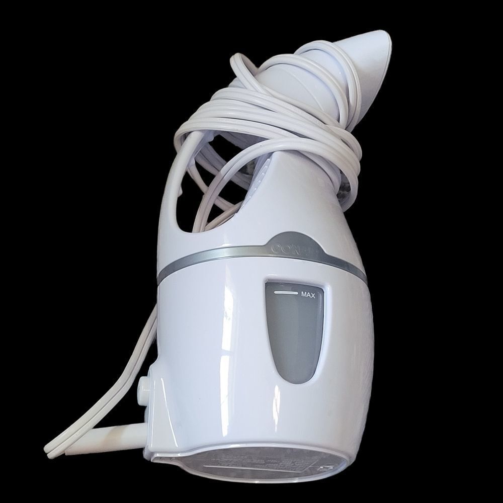 Travel handheld garment steamer